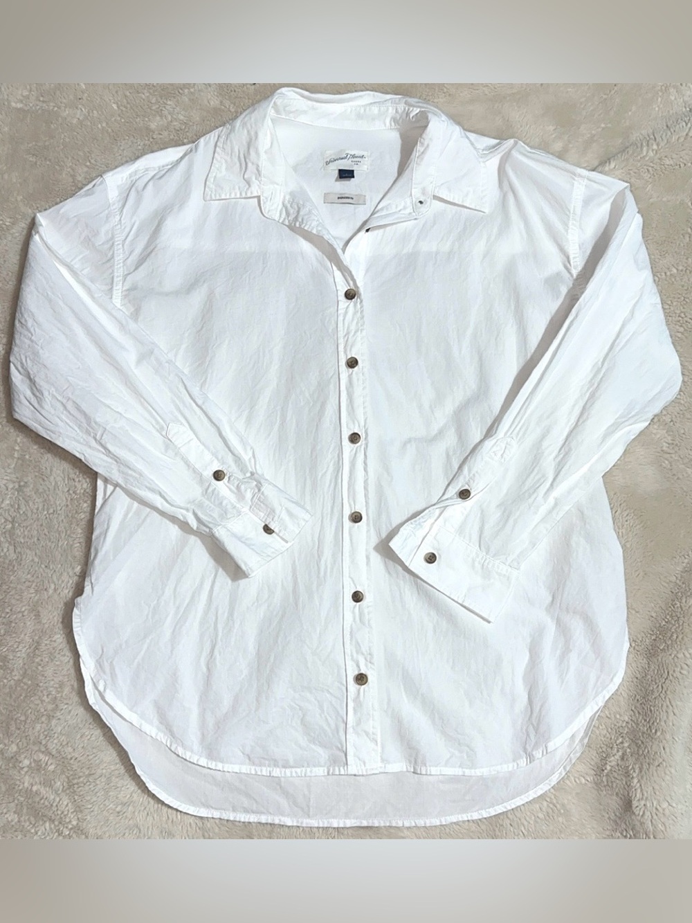 Universal Thread Women’s Oversized White Button-Down Shirt